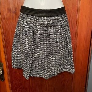 Forever Love 21 Circa 2011 Mini Tweed Skirt with Faux Leather Waist